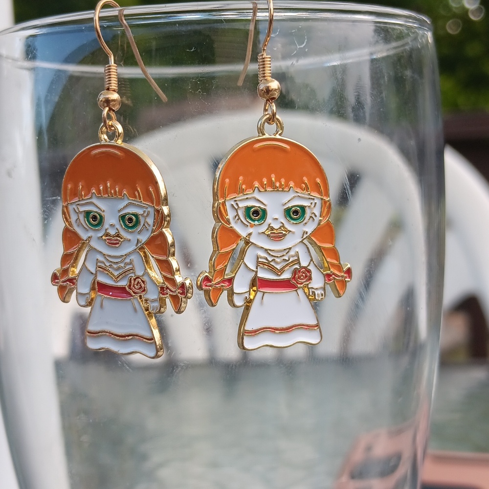 Horror Movie Earrings - Picture 2 of 5